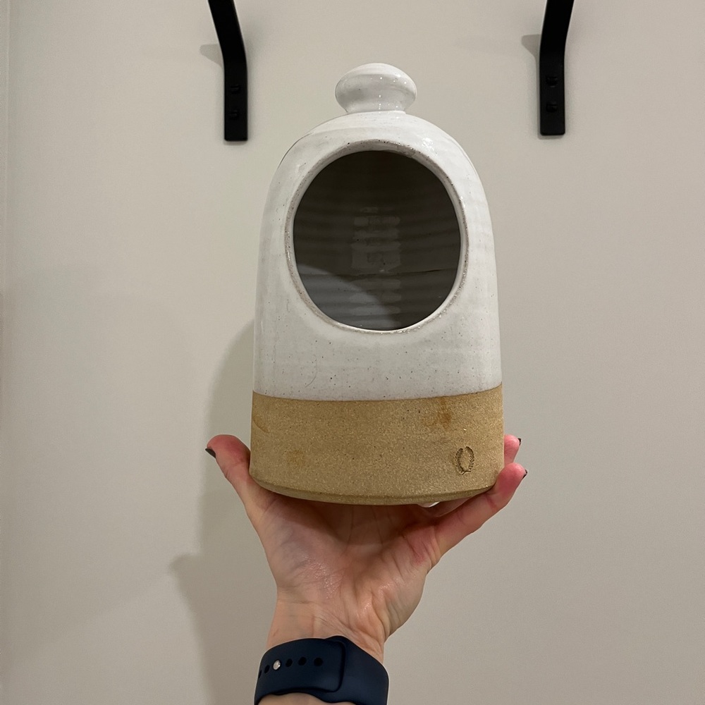 Farmhouse Pottery piece